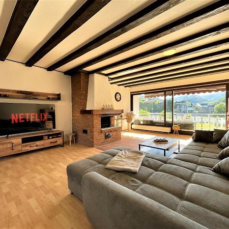 Appartement Traumaussicht Kamin Balkon Burgblick 65 Zoll Tv Netflix Sky Joyn Lindenplatz à Bullay Extérieur photo