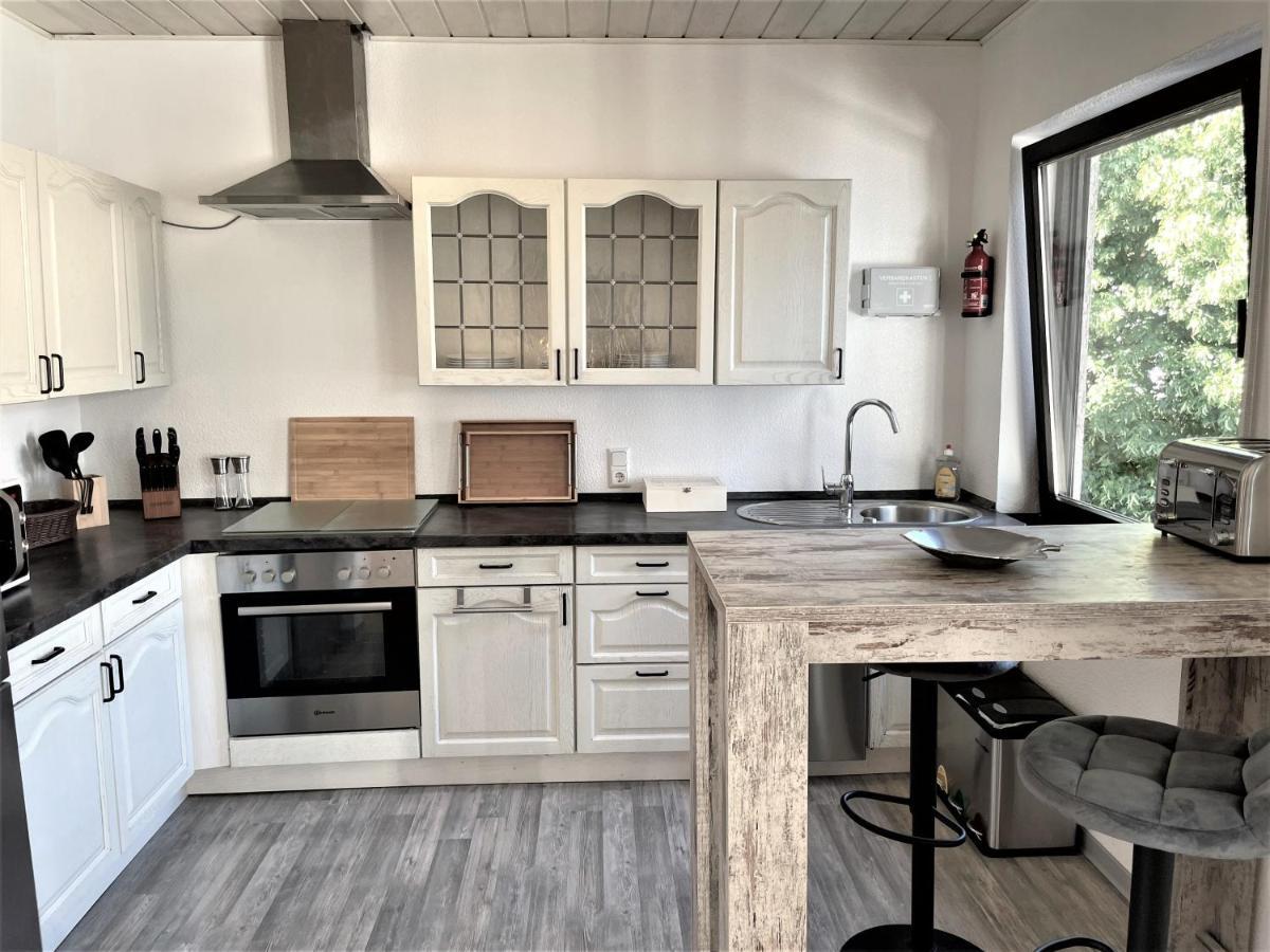 Appartement Traumaussicht Kamin Balkon Burgblick 65 Zoll Tv Netflix Sky Joyn Lindenplatz à Bullay Extérieur photo