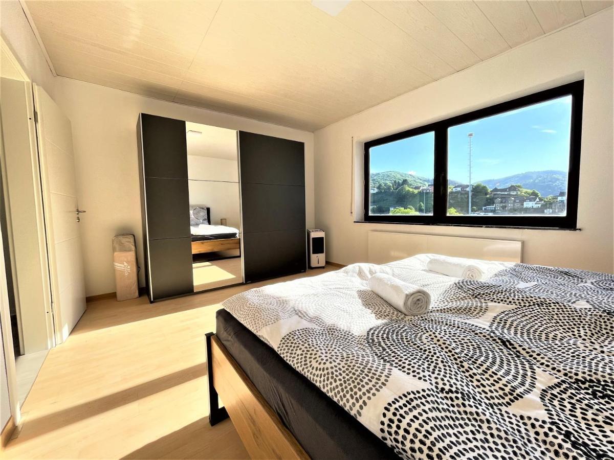 Appartement Traumaussicht Kamin Balkon Burgblick 65 Zoll Tv Netflix Sky Joyn Lindenplatz à Bullay Extérieur photo