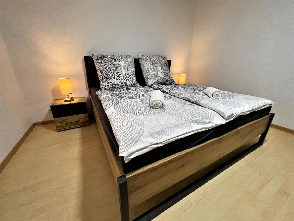 Appartement Traumaussicht Kamin Balkon Burgblick 65 Zoll Tv Netflix Sky Joyn Lindenplatz à Bullay Extérieur photo