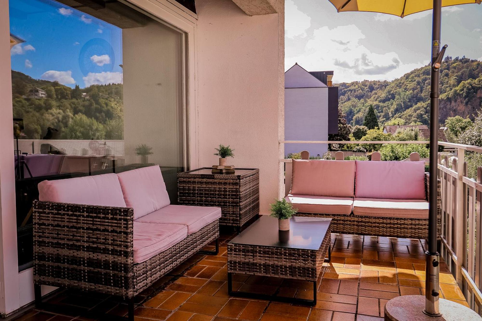 Appartement Traumaussicht Kamin Balkon Burgblick 65 Zoll Tv Netflix Sky Joyn Lindenplatz à Bullay Extérieur photo